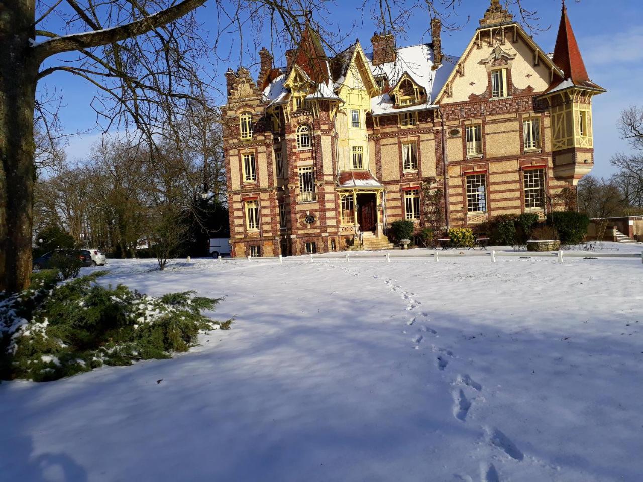 Chateau De La Rapee Hotel Restaurant Bazincourt-sur-Epte Exterior photo