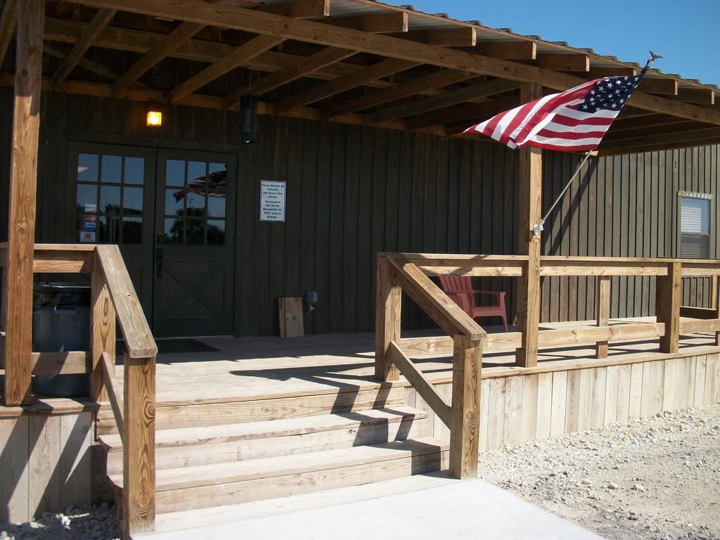 South Texas Lodge Carrizo Springs Exterior photo