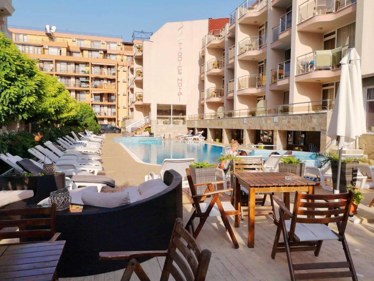 Tropics Hotel Sveti Vlas Exterior photo