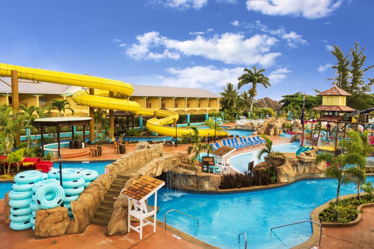 Jewel Runaway Bay Beach Resort & Waterpark Exterior photo