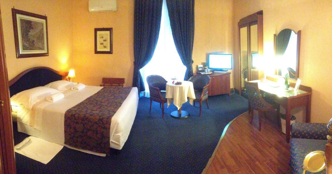 Massimo Plaza Hotel Palermo Room photo