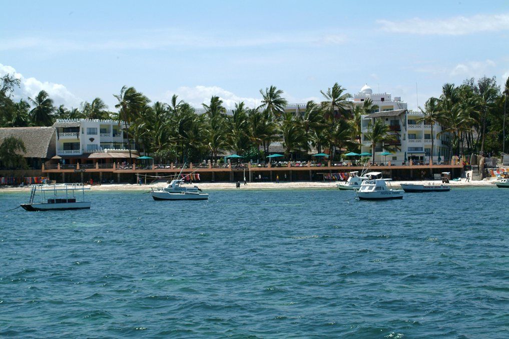 Bamburi Beach Hotel Exterior photo