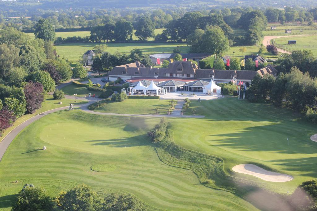 Amiraute Hotel Golf Deauville Exterior photo