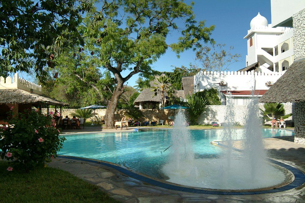 Bamburi Beach Hotel Exterior photo