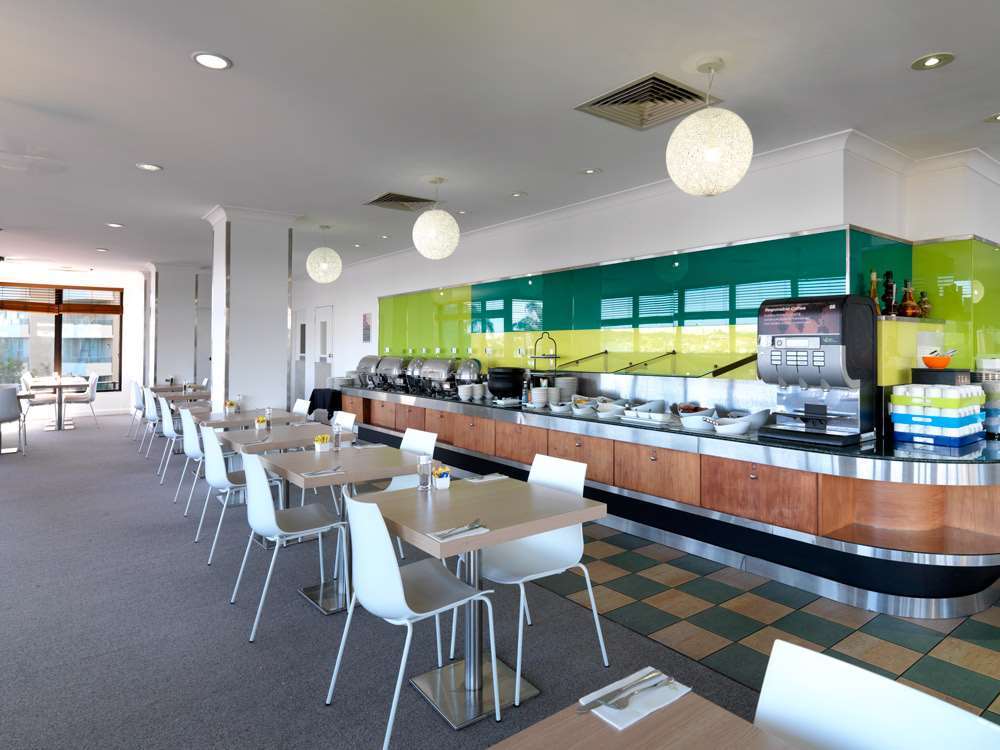 Vibe Hotel Gold Coast Restaurant photo