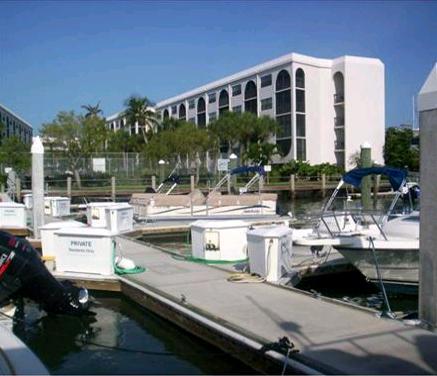 Anglers Cove Hotel Marco Island Exterior photo