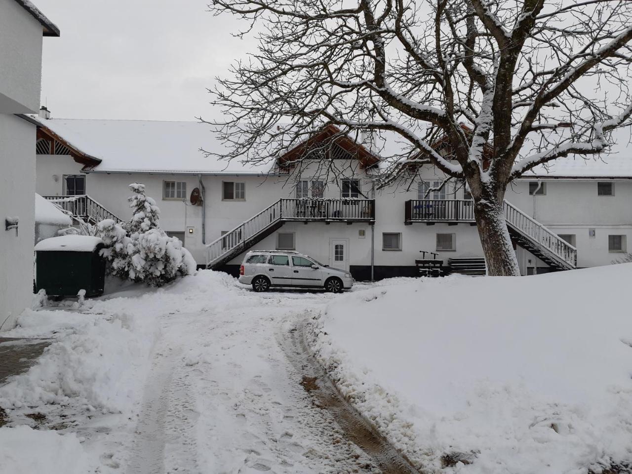 Geinberg Suites & Via Nova Lodges Polling im Innkreis Exterior photo