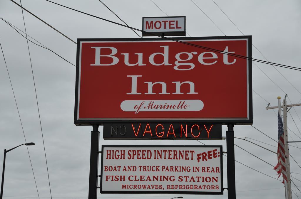 Budget Inn Marinette Exterior photo