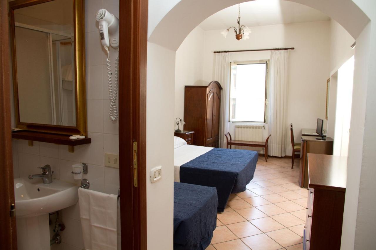 Gaudi Guesthouse Rome Exterior photo