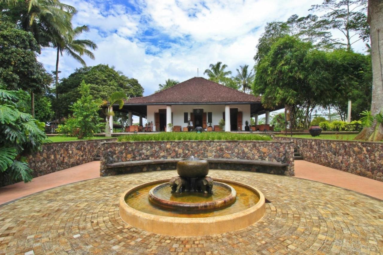 Mesastila Resort And Spa Magelang Exterior photo