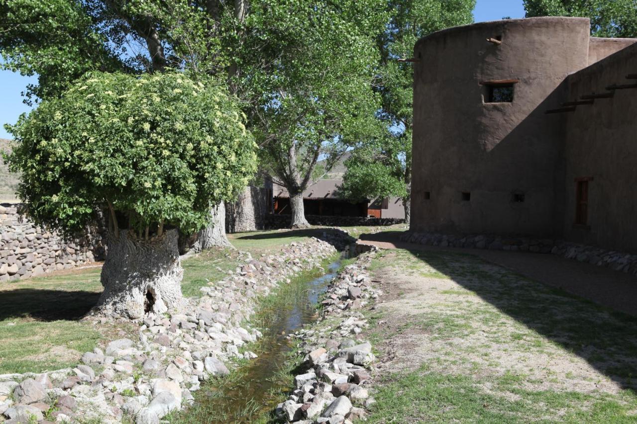 Cibolo Creek Ranch Hotel Shafter Exterior photo