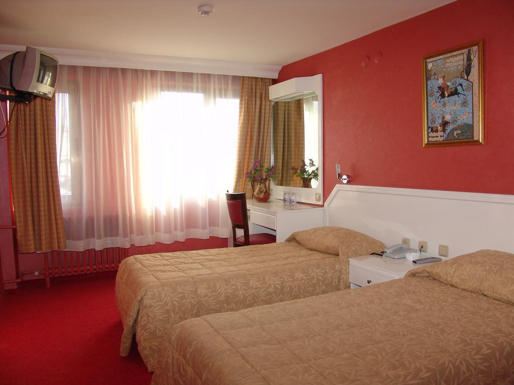 Hotel Santa Pera Istanbul Room photo