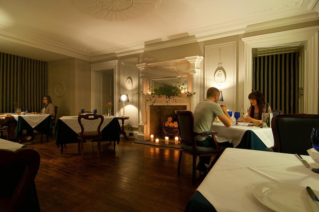 Barcaldine House & Self-Catering Cottages Oban Restaurant photo