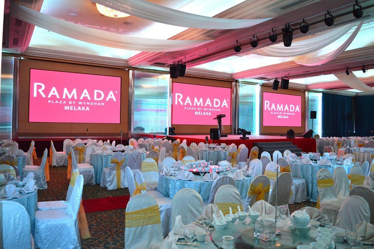 Ramada Plaza By Wyndham Melaka Hotel Exterior photo