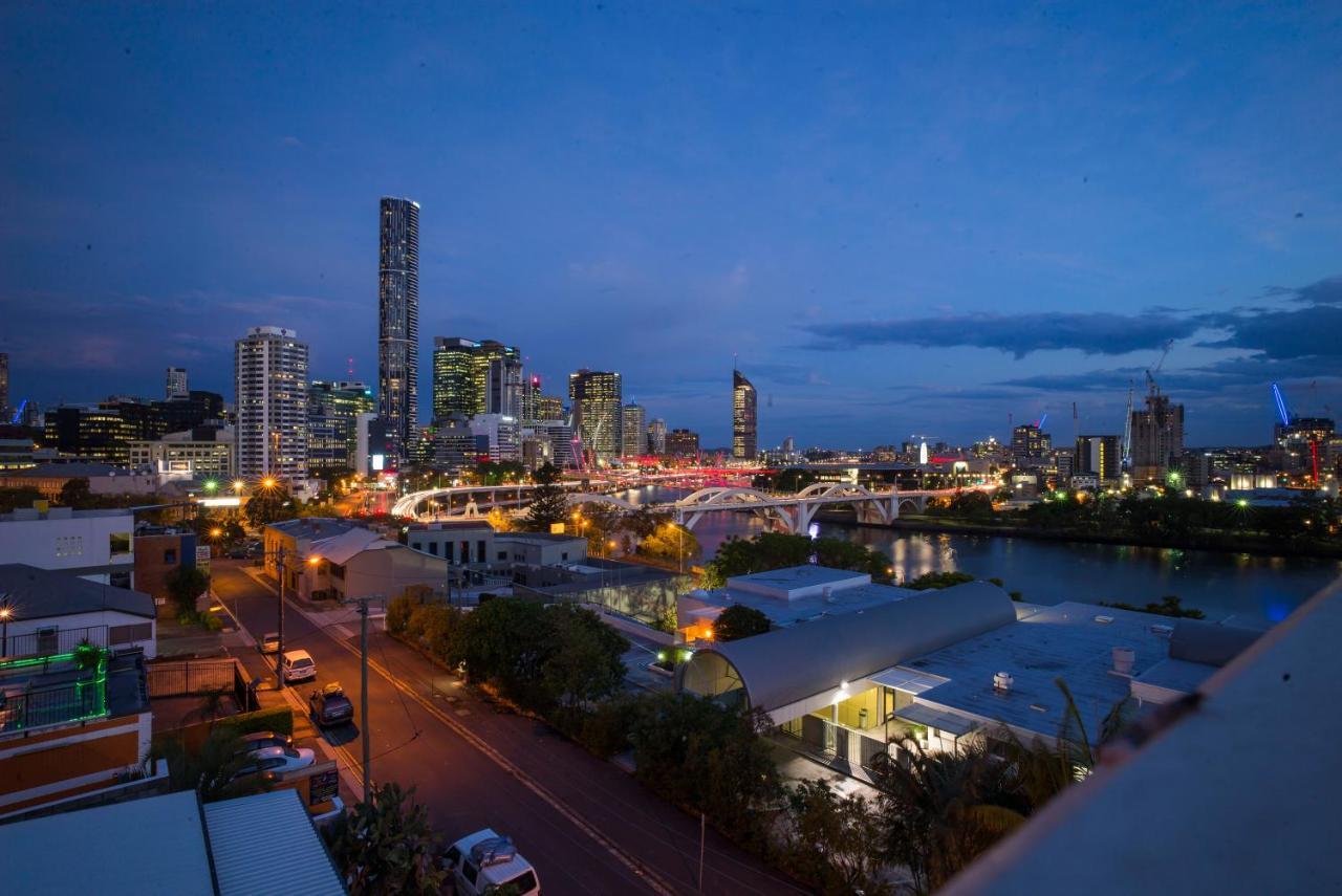 Yha Brisbane City Exterior photo