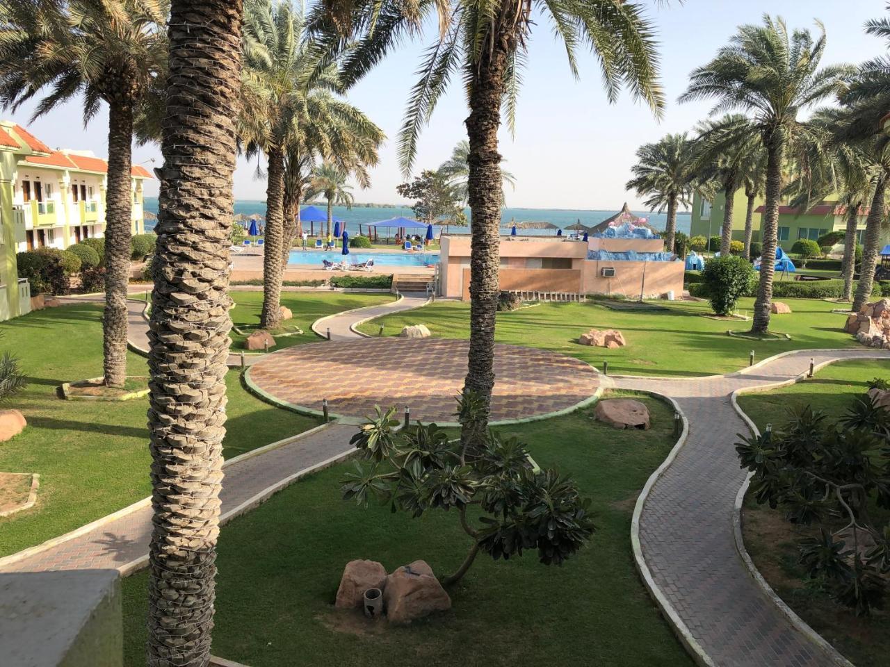 Flamingo Beach Hotel Umm al-Quwain Exterior photo