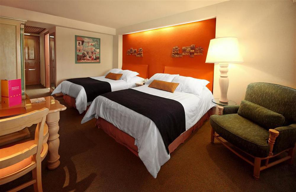Marriott Tuxtla Gutierrez Hotel Room photo
