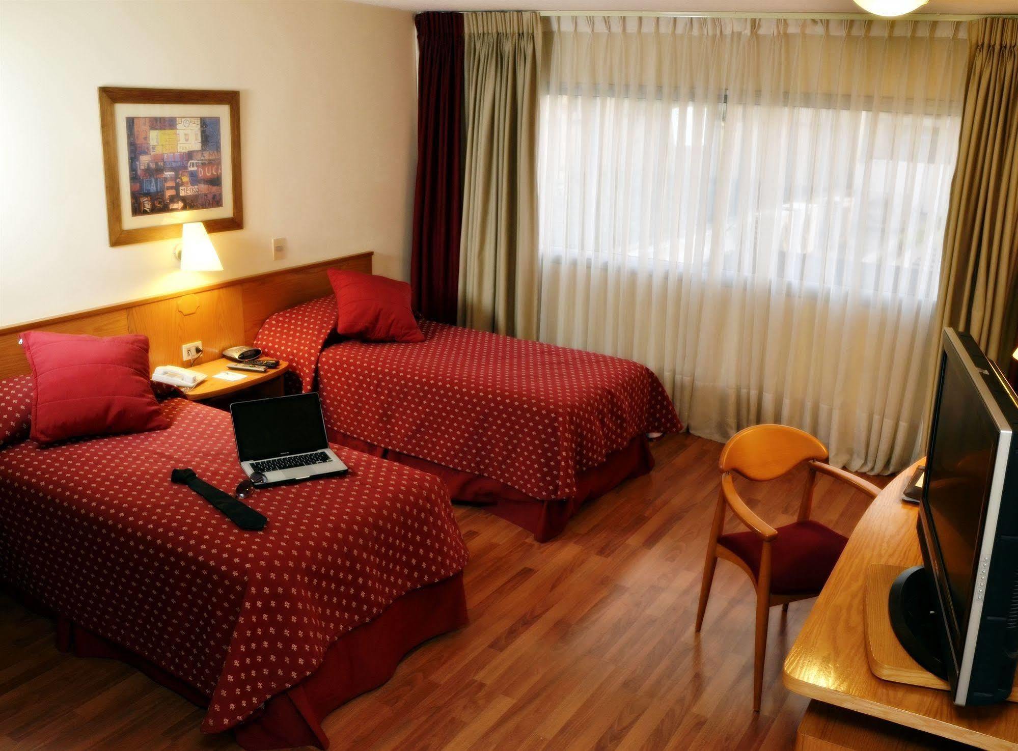 Armon Suites Hotel Montevideo Exterior photo