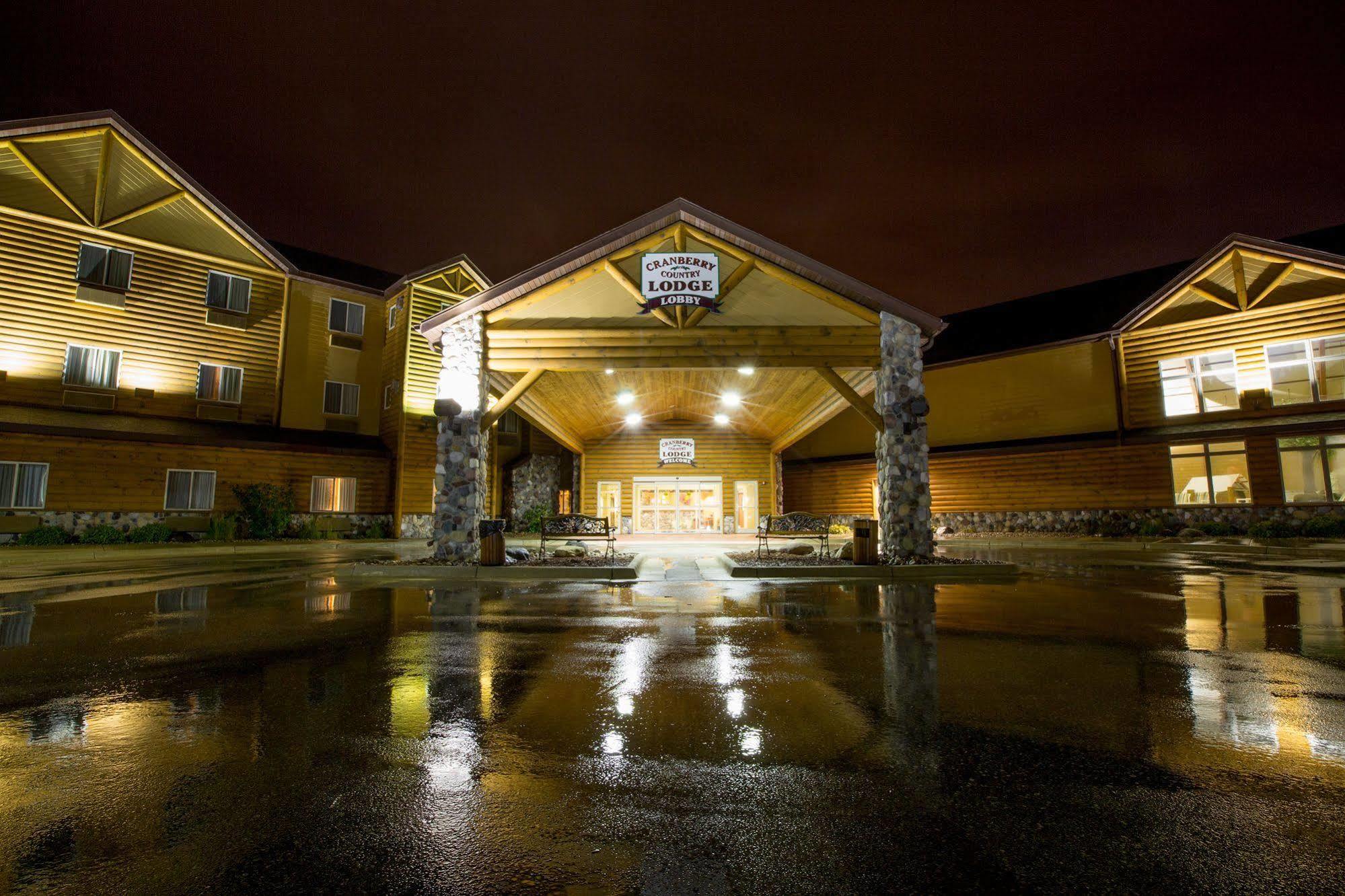 Cranberry Country Lodge Tomah Exterior photo