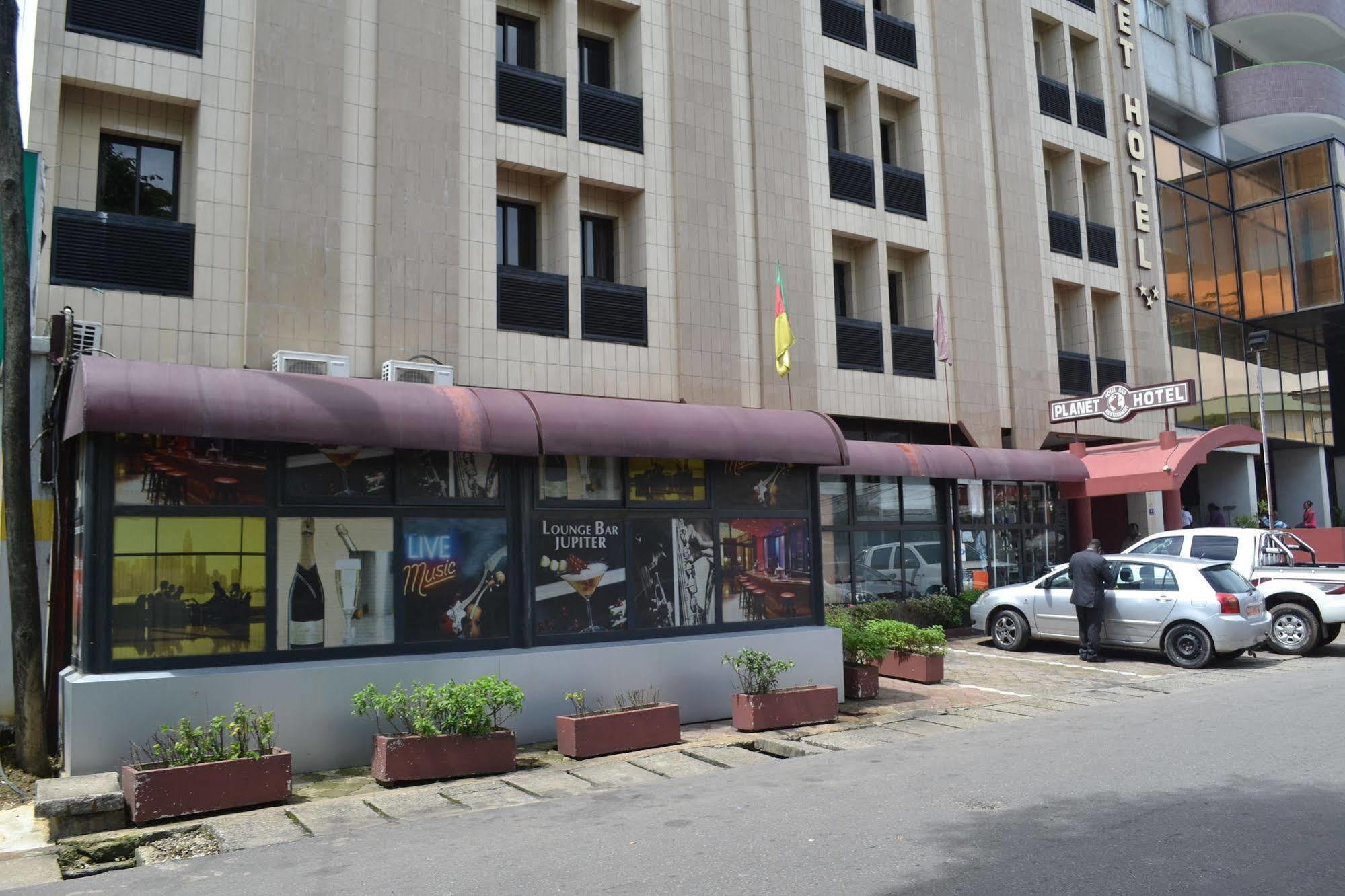 Planet Hotel Douala Exterior photo