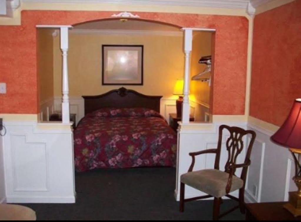 America'S Best Inn - Huntsville Room photo