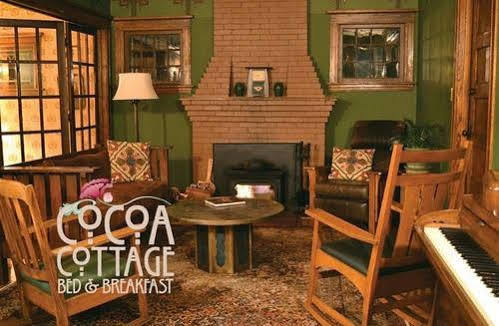 Cocoa Cottage Bed And Breakfast Whitehall Exterior photo