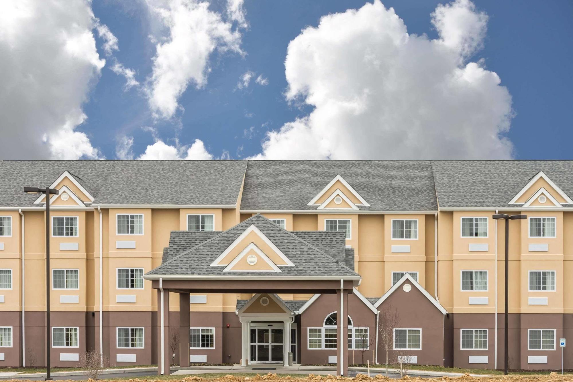 Microtel Inn & Suites By Wyndham Beaver Falls Exterior photo