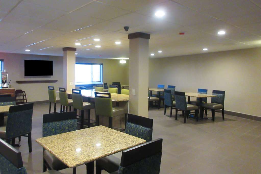 Comfort Inn Waukesha Restaurant photo