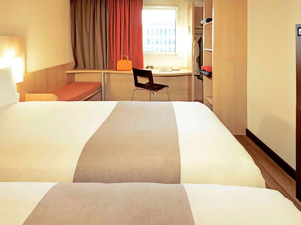 Ibis Styles Wuhan Optics Valley Square Hotel Room photo