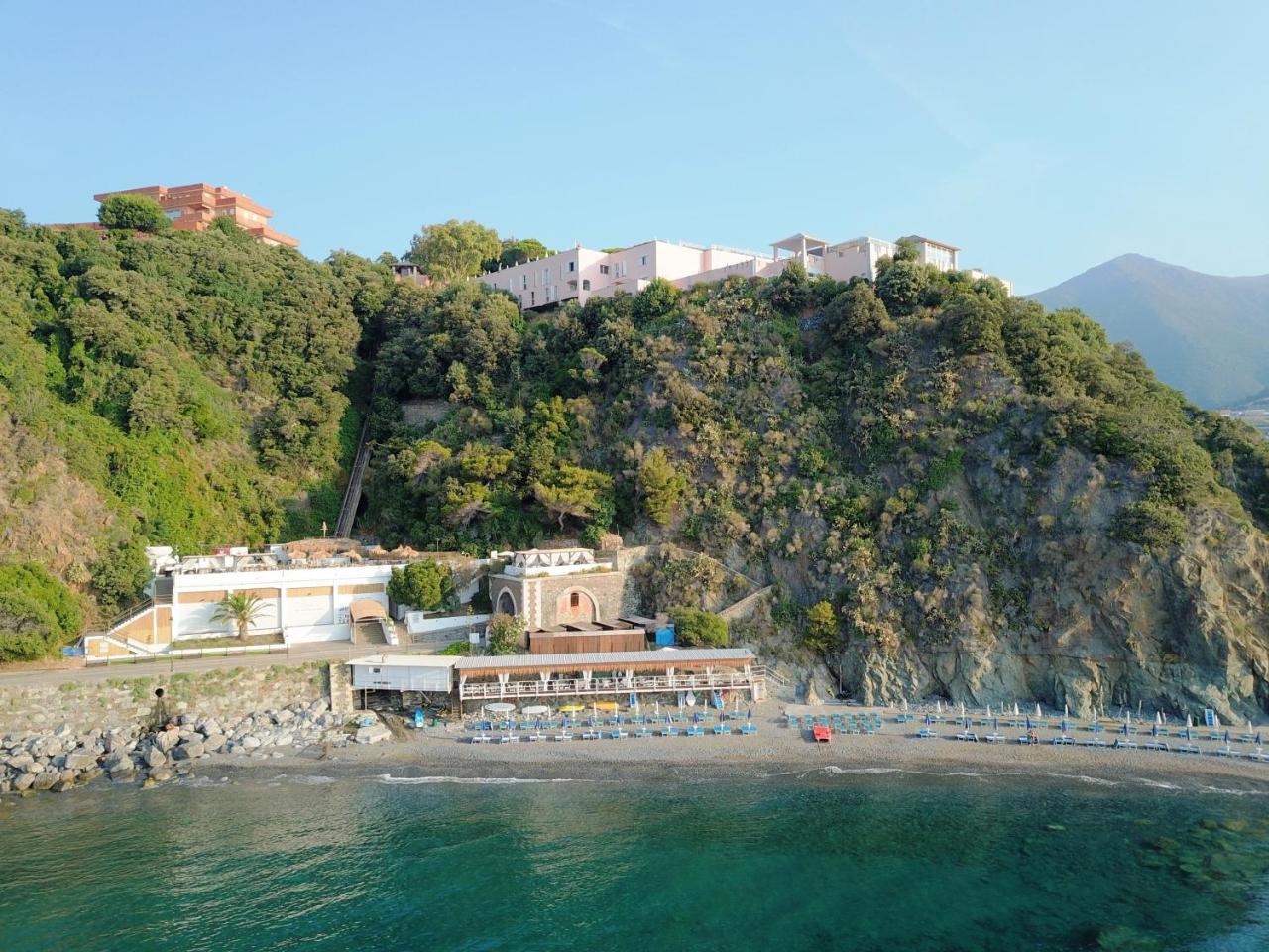 Punta San Martino Hotel Arenzano Exterior photo
