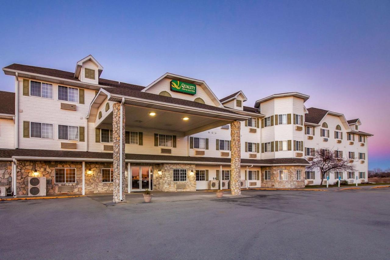 Quality Inn & Suites Lincoln Exterior photo