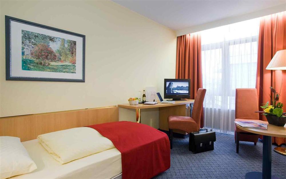 Best Western Hotel Frankfurt Airport Dreieich Room photo