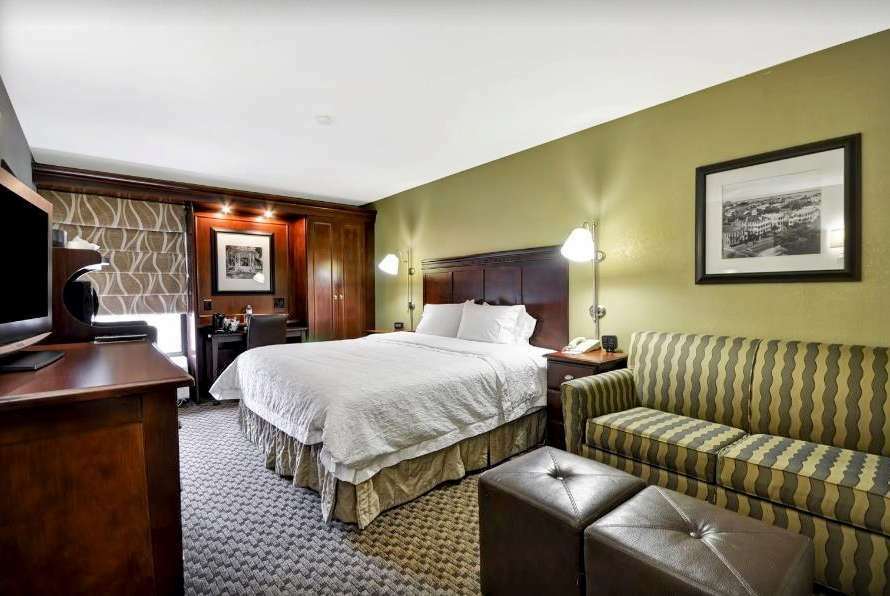 Wingate By Wyndham Charleston Coliseum Hotel Room photo