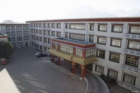 The Tibet Gang Gyan Hotel Lhasa Exterior photo