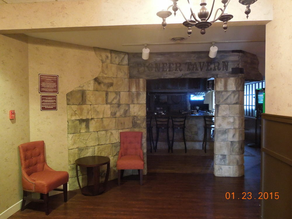 Baymont Inn & Suites Marietta Exterior photo