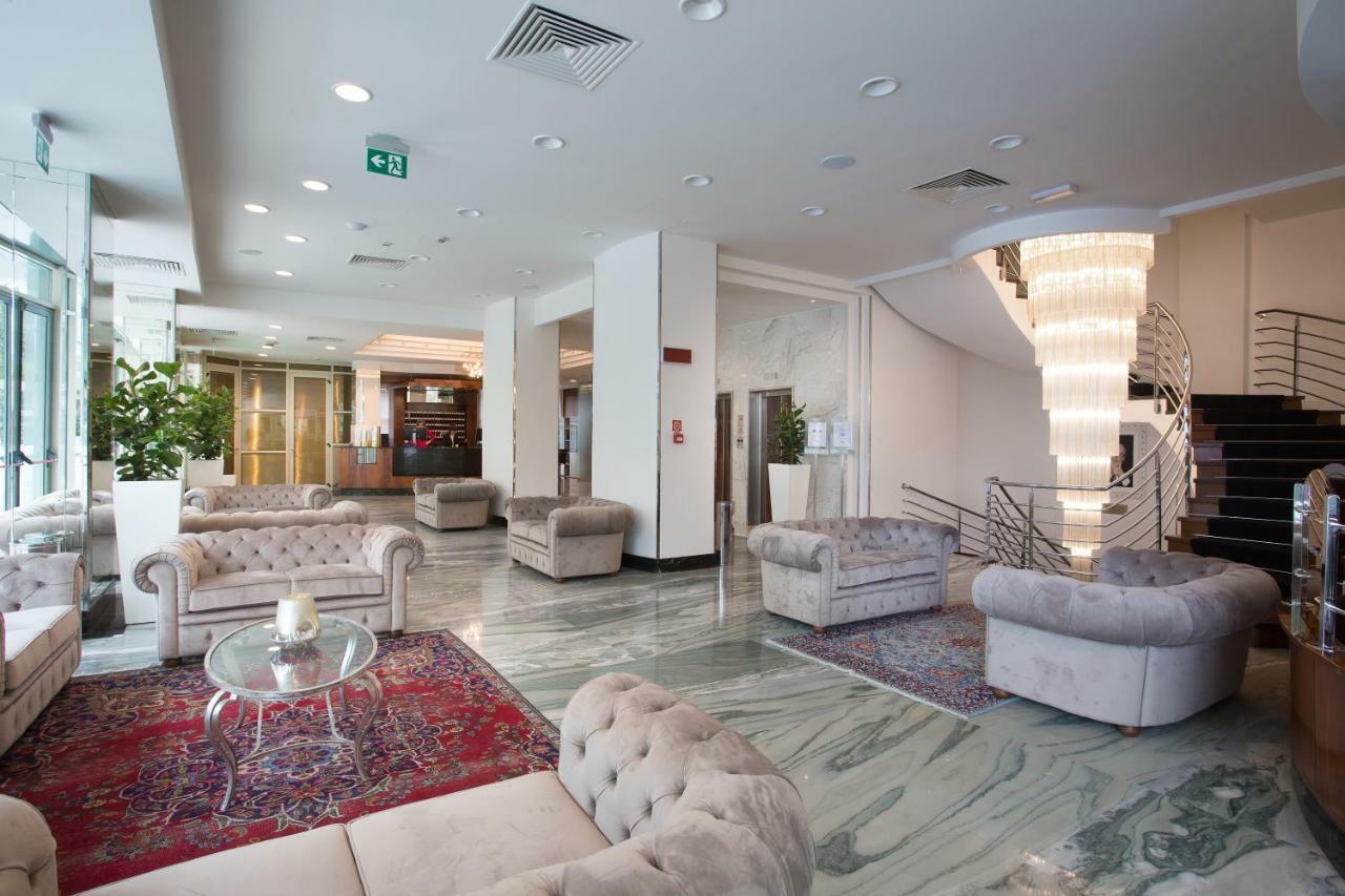 Hotel Continental Rimini Interior photo