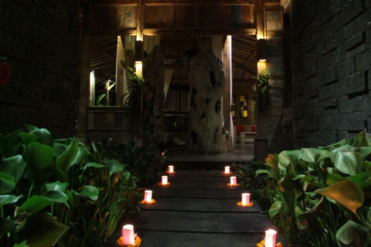 Ubud Virgin Villa Exterior photo