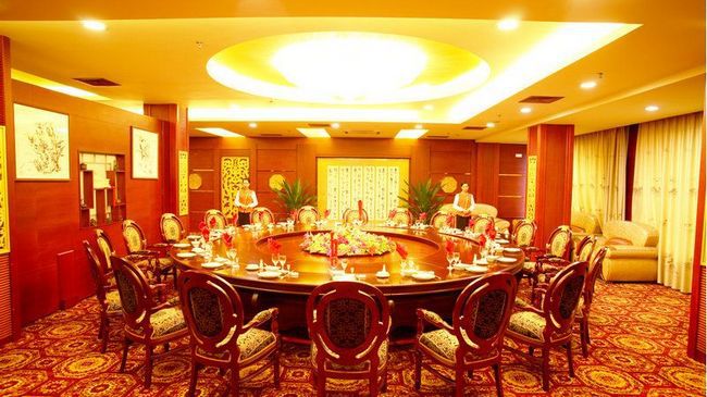 Yulin Hotel Business photo