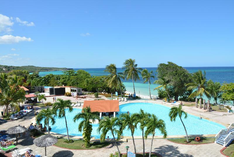 Club Amigo Atlantico Guardalavaca Hotel Exterior photo