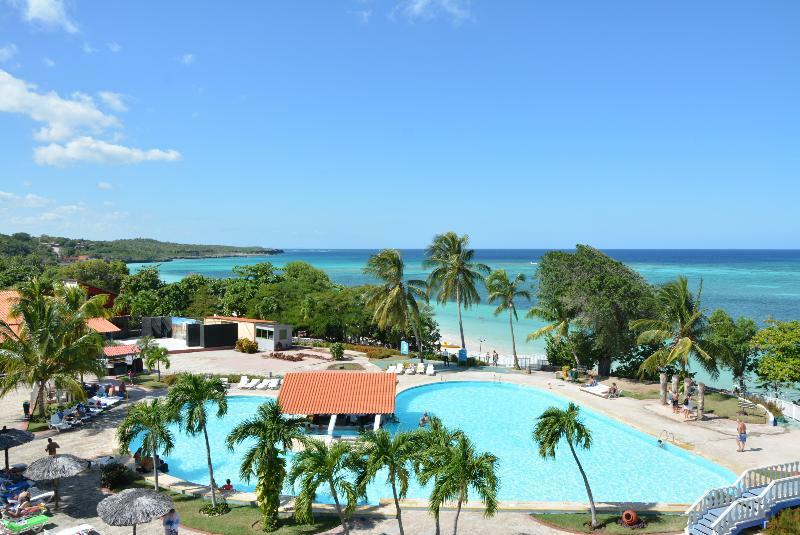 Club Amigo Atlantico Guardalavaca Hotel Exterior photo