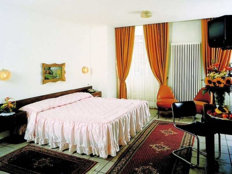 Hotel Dell'Angelo Locarno Room photo
