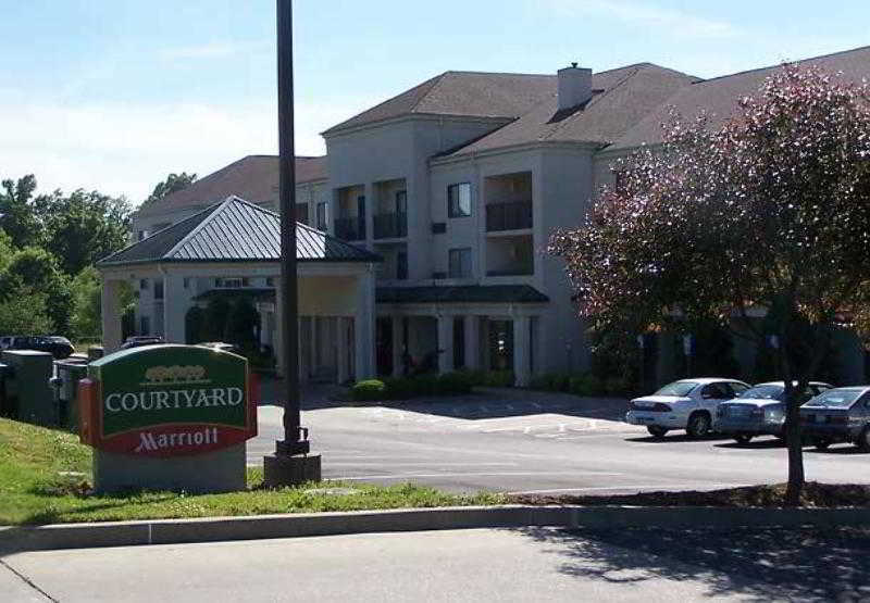 Courtyard Paducah West Hotel Exterior photo