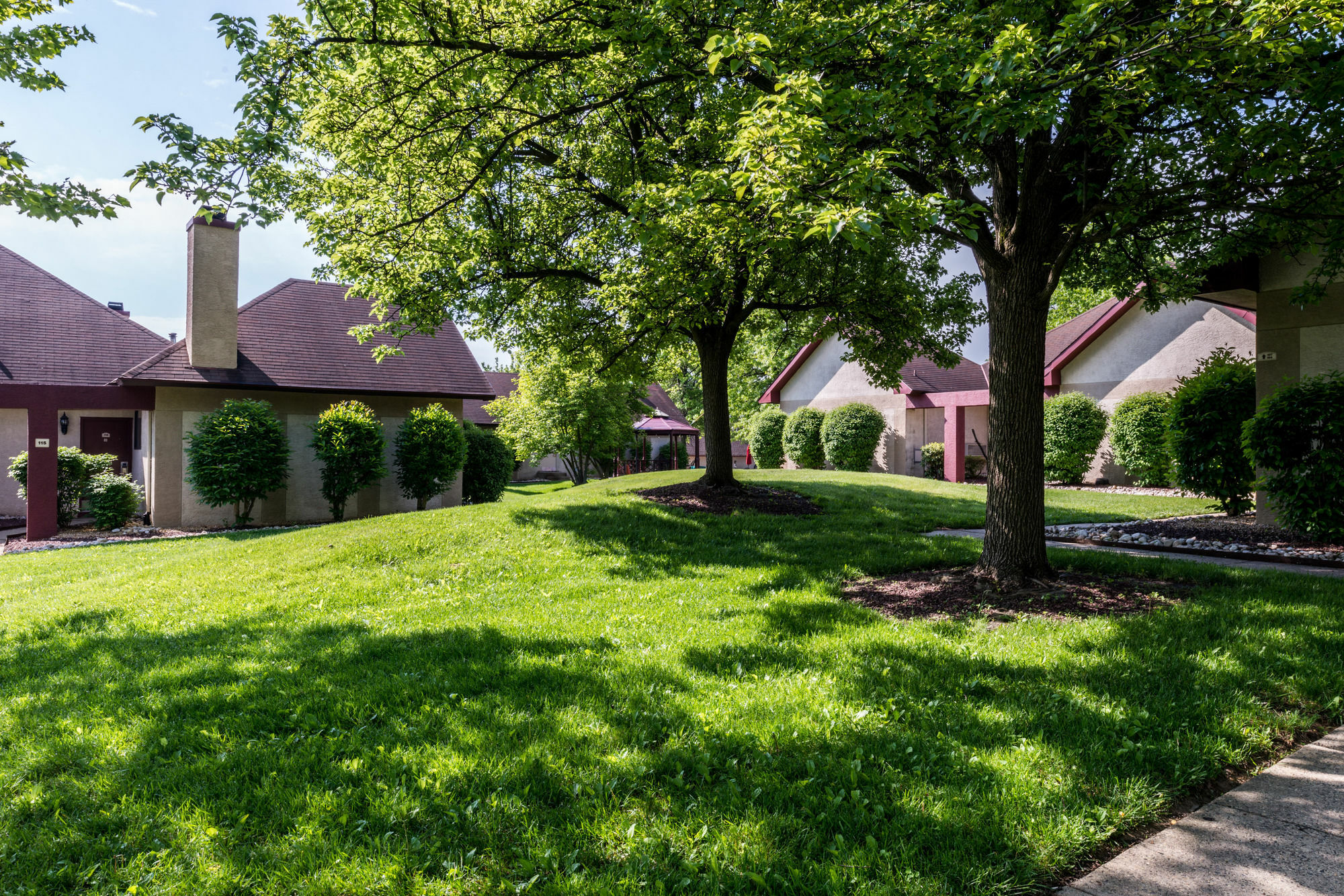 Inn Of The Dove Romantic Luxury & Business Suites Bensalem Exterior photo