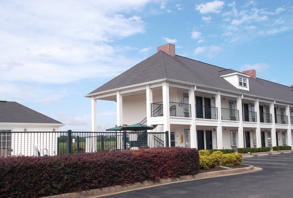 Quality Inn Sylacauga Exterior photo