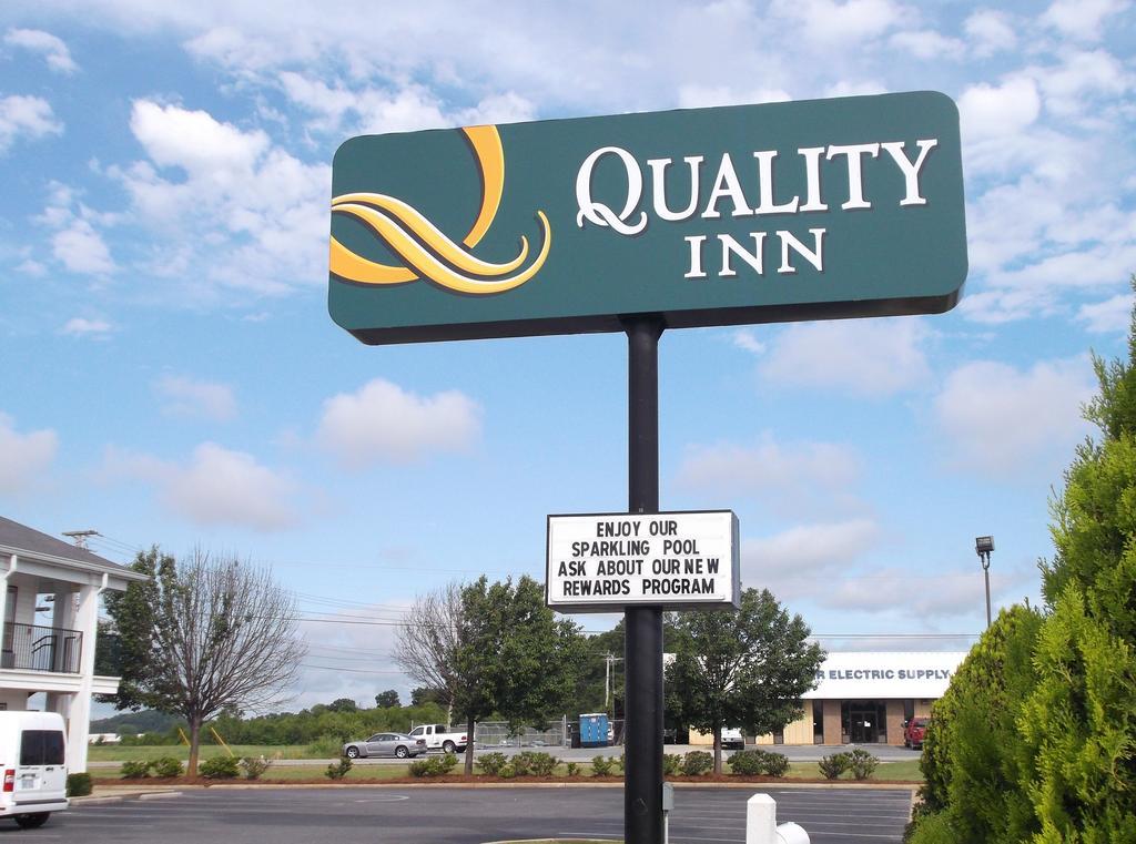 Quality Inn Sylacauga Exterior photo