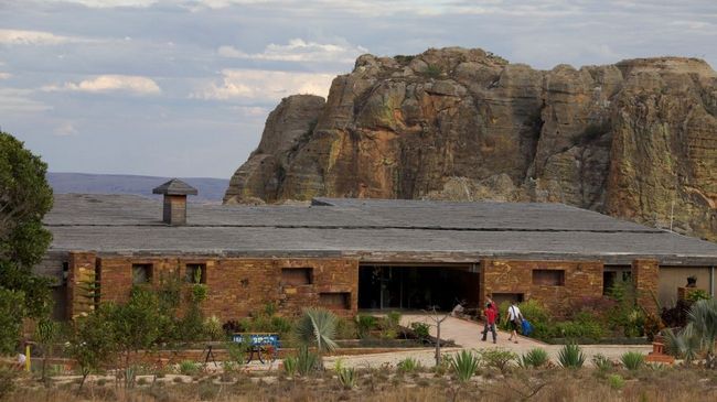 Isalo Rock Lodge Ranohira Exterior photo