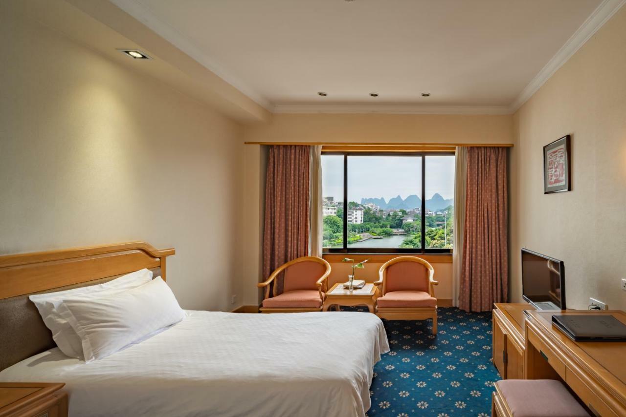 Guilin Ronghu Hotel Room photo