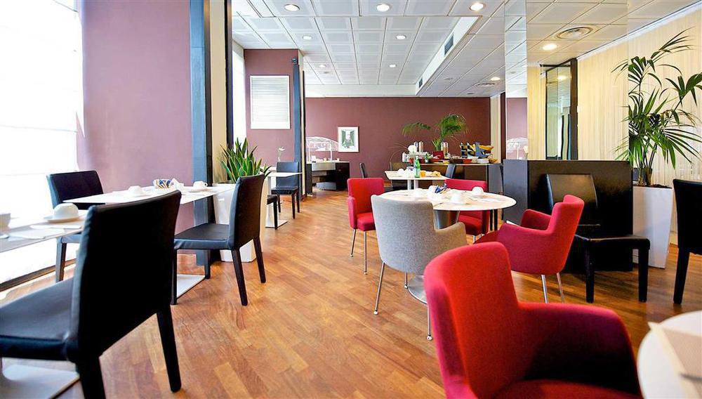 Novotel Genova City Restaurant photo