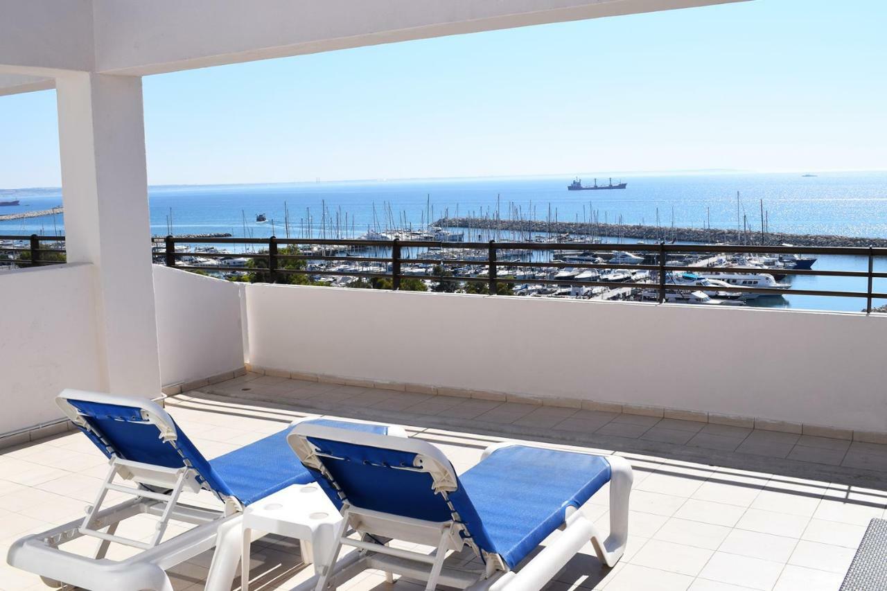 Sun Hall Beach Hotel Apartments Larnaca Exterior photo