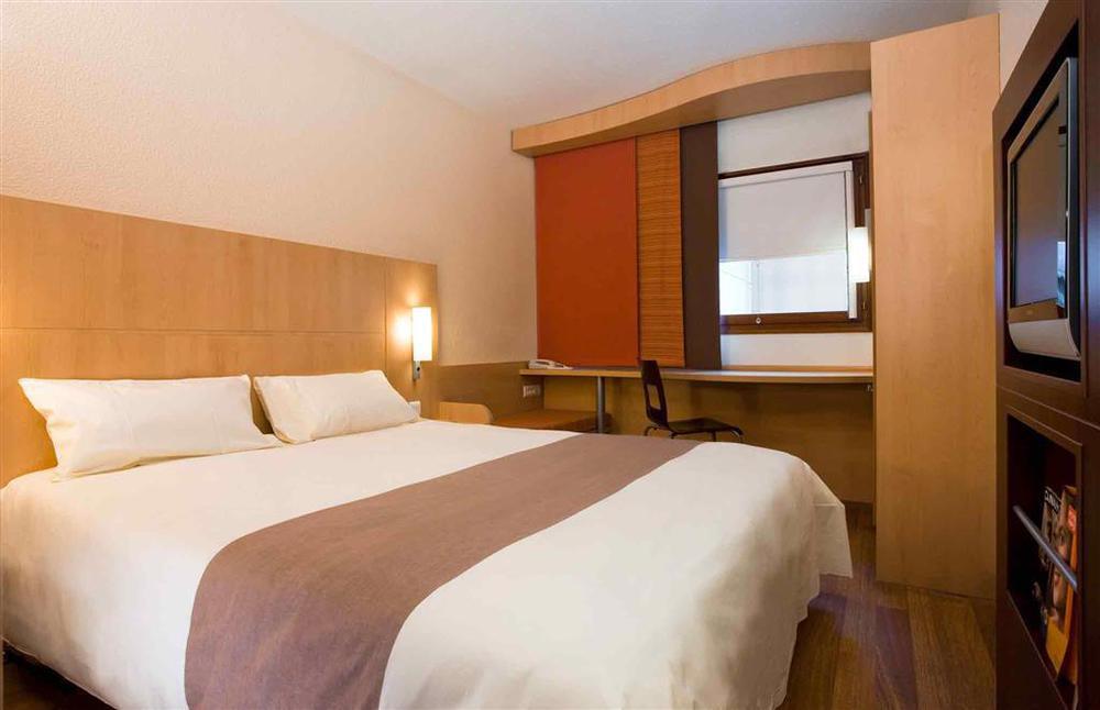 Ibis Wuxi Railway Station Chunshen Hotel Room photo